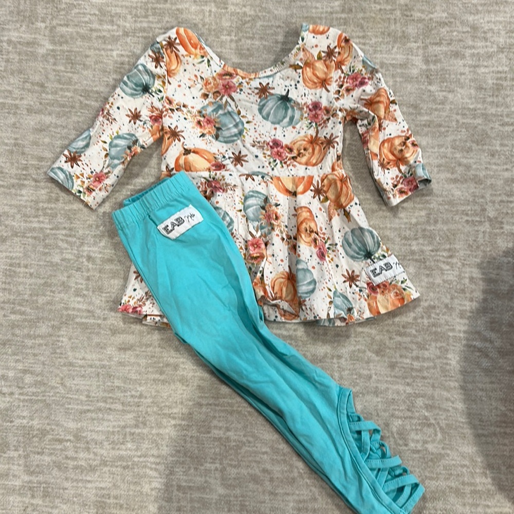 Gorgeous 2T boutique fall/Thanksgiving outfit